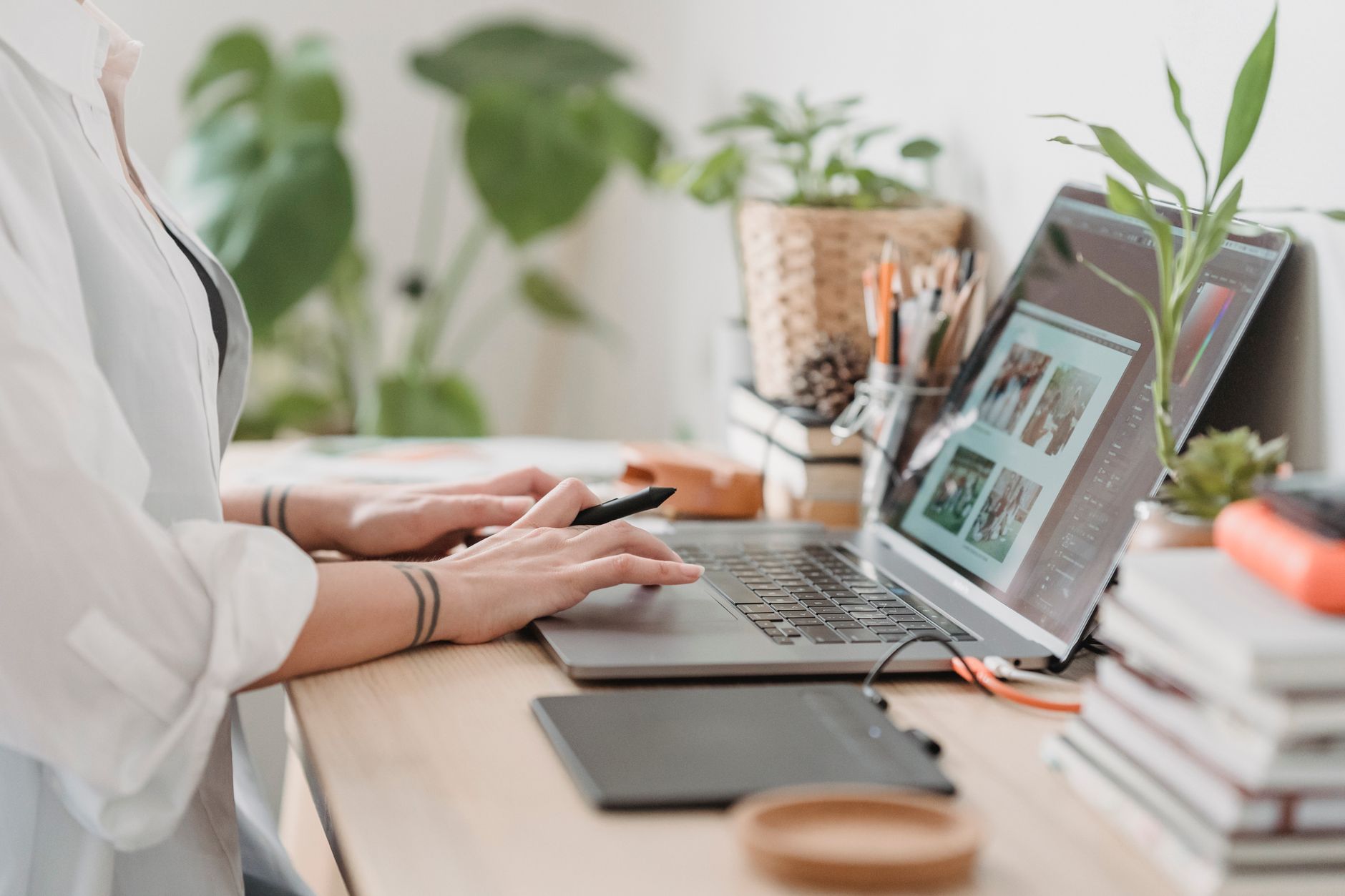 Batching for Freelance Designers with Multiple Clients: How to Group Tasks Without Losing Creativity