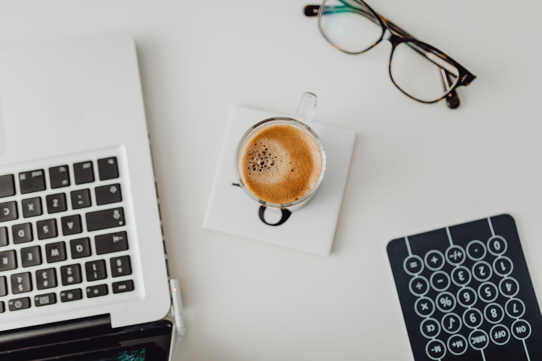 Batching for freelancers with multiple clients: how to group similar tasks and work with less stress