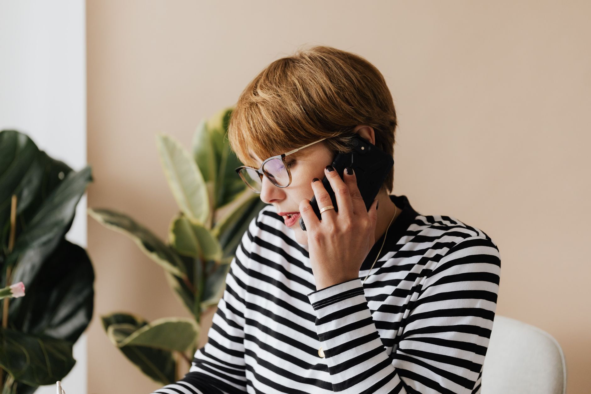 Person using voice capture to create tasks in a productivity app