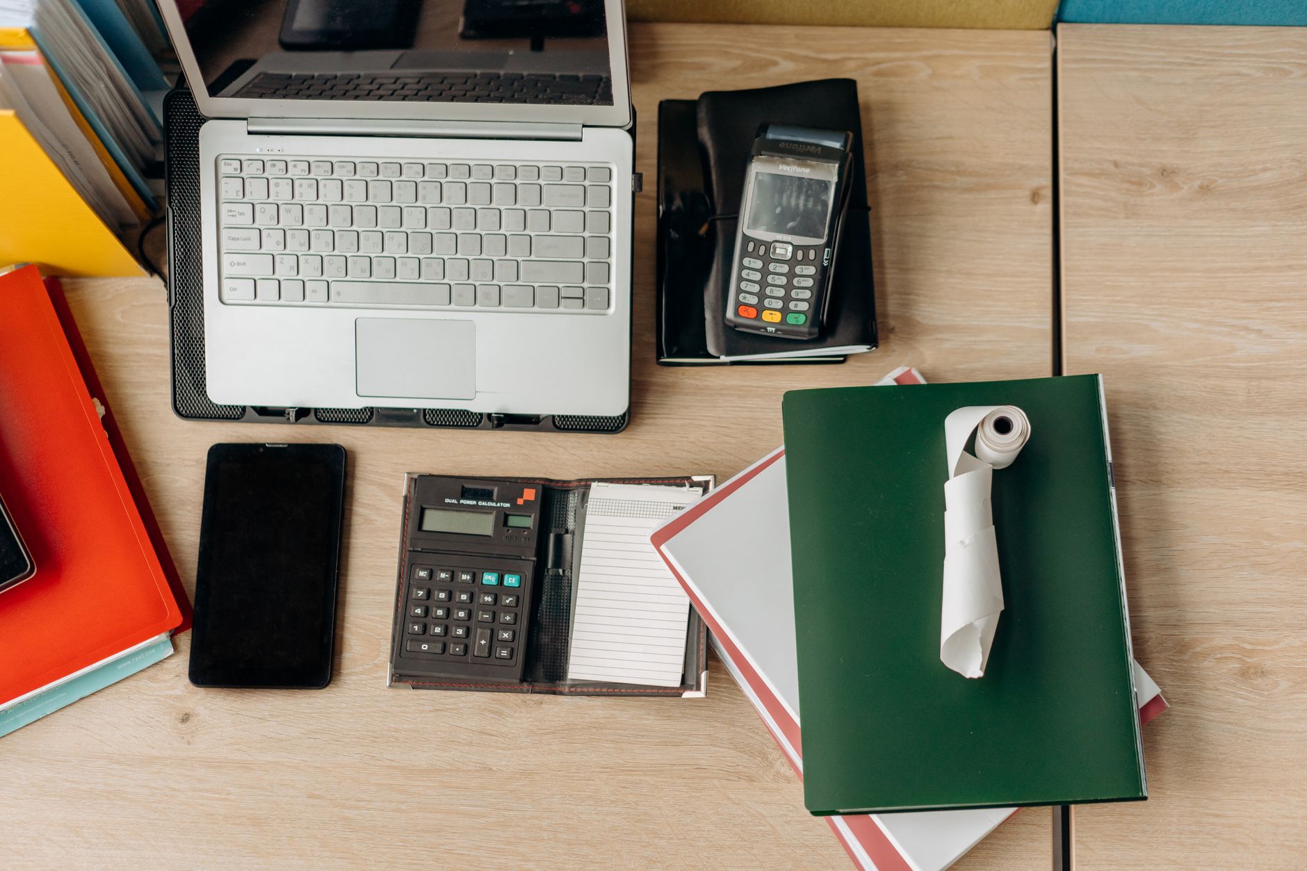 Cómo aplicar el batching tasks para pequeños negocios y ahorrar horas cada semana (con ejemplos reales)
