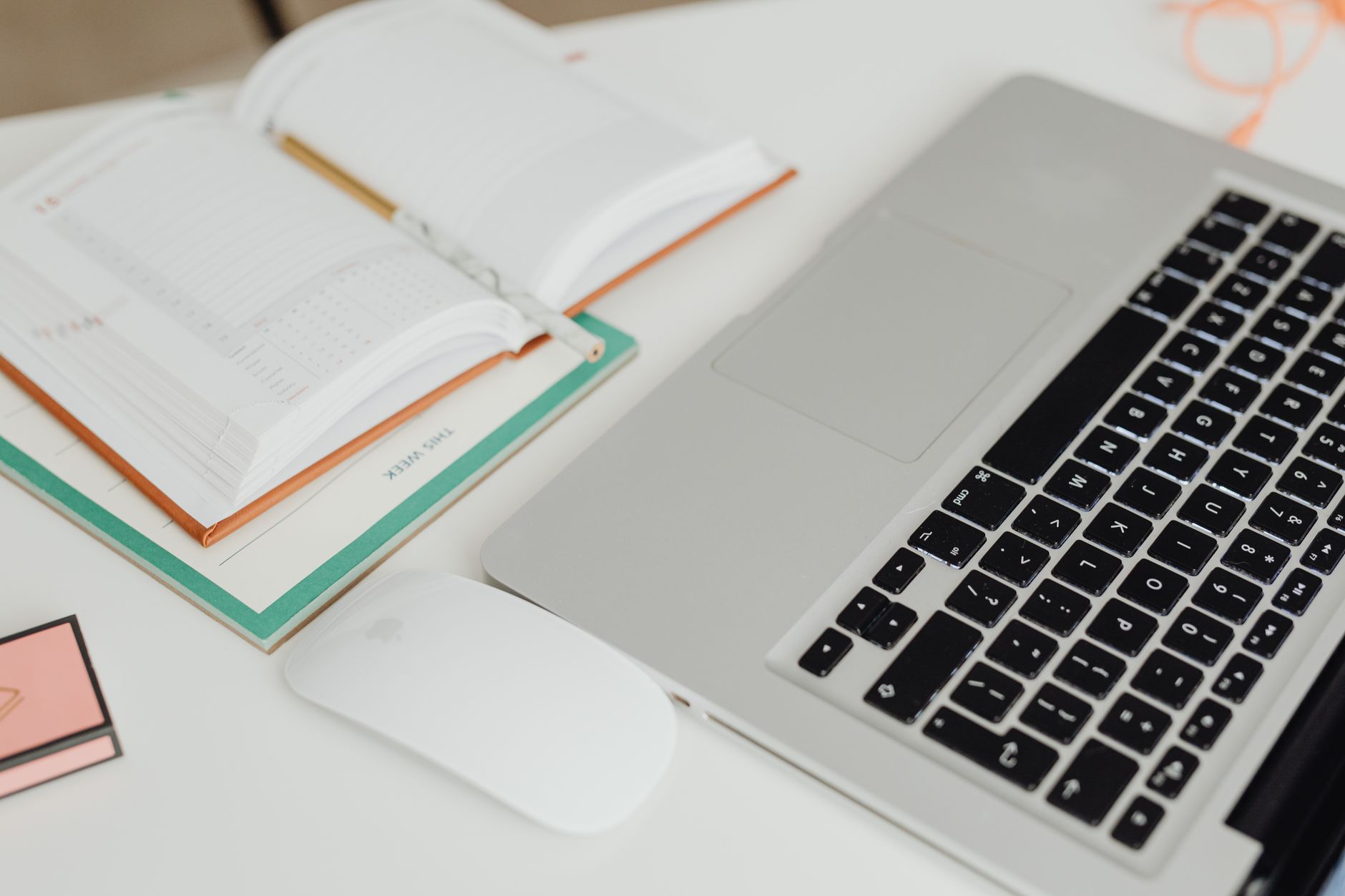 Bullet Journal for Multiple Jobs: How to Adapt It to Manage Parallel Projects Without Chaos