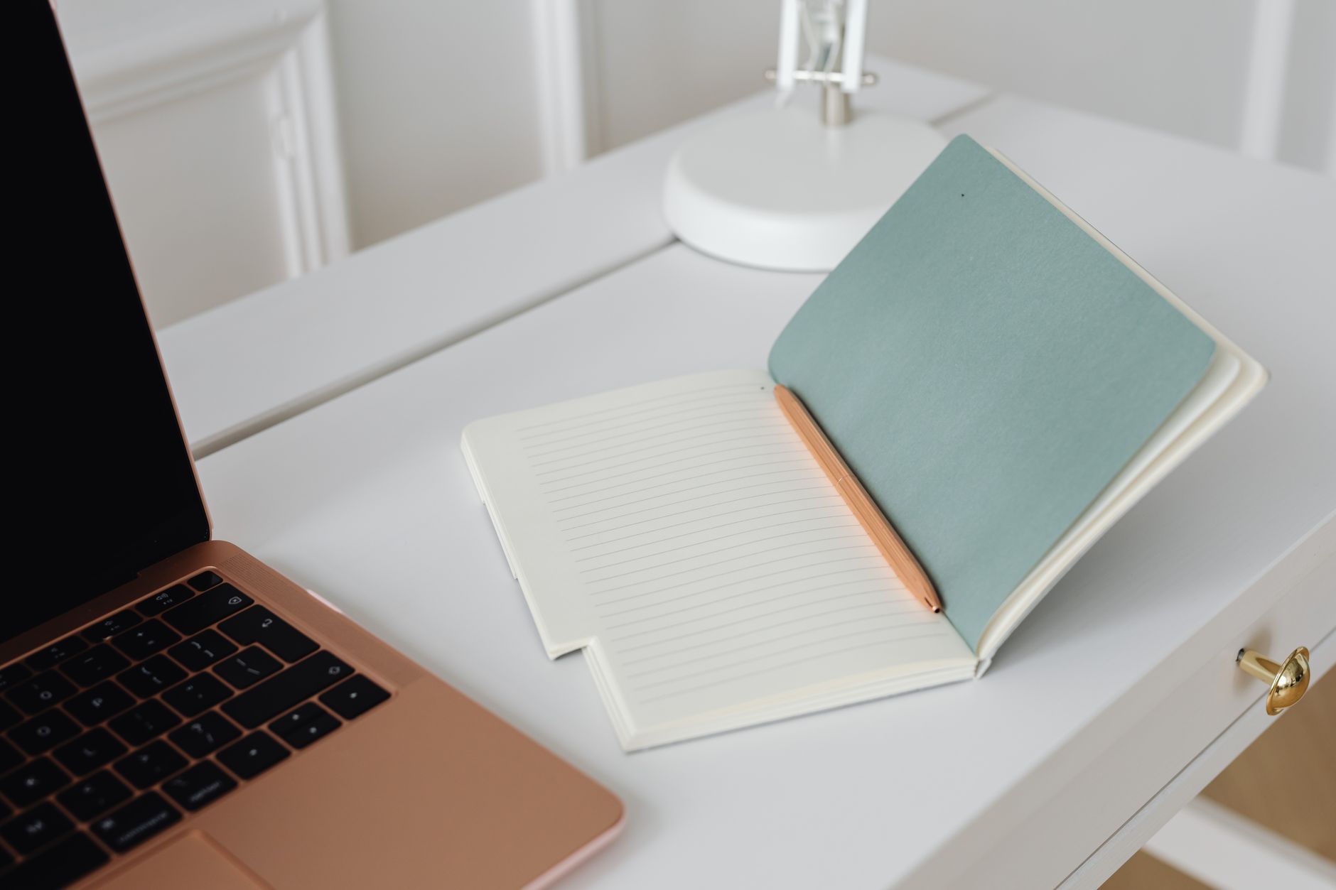 Bullet Journal for Multiple Jobs: How to Adapt the Analog Method to a Digital Task App