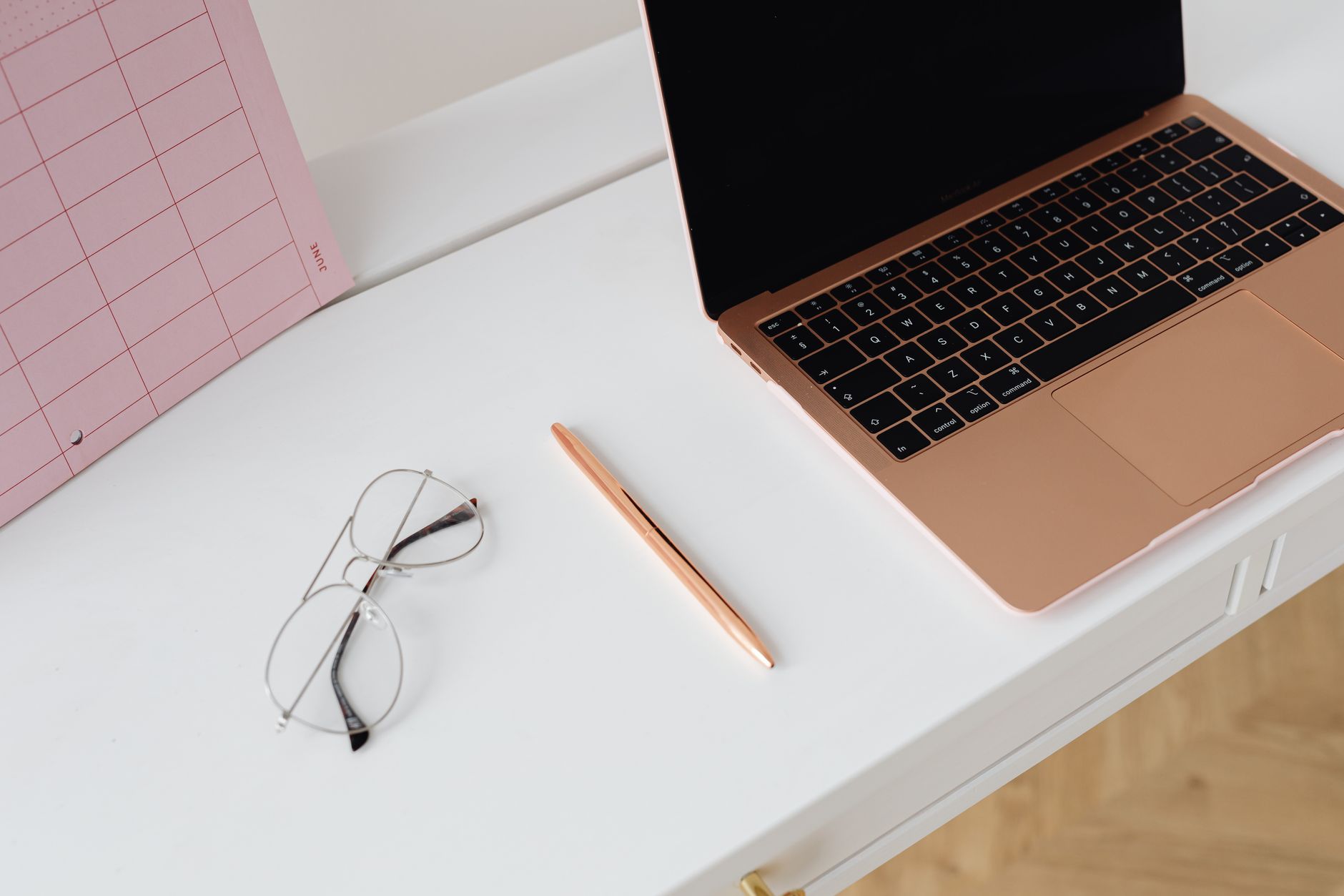 How to Use the Feynman Method for Learning Fast with Little Time (and Master New Skills Without Burning Out)