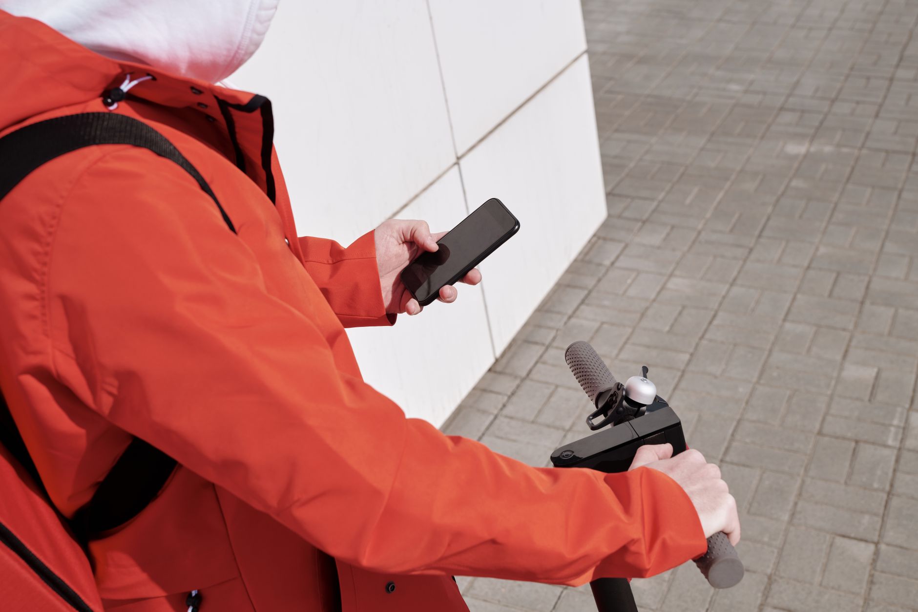 Person dictating tasks into a mobile app with voice capture