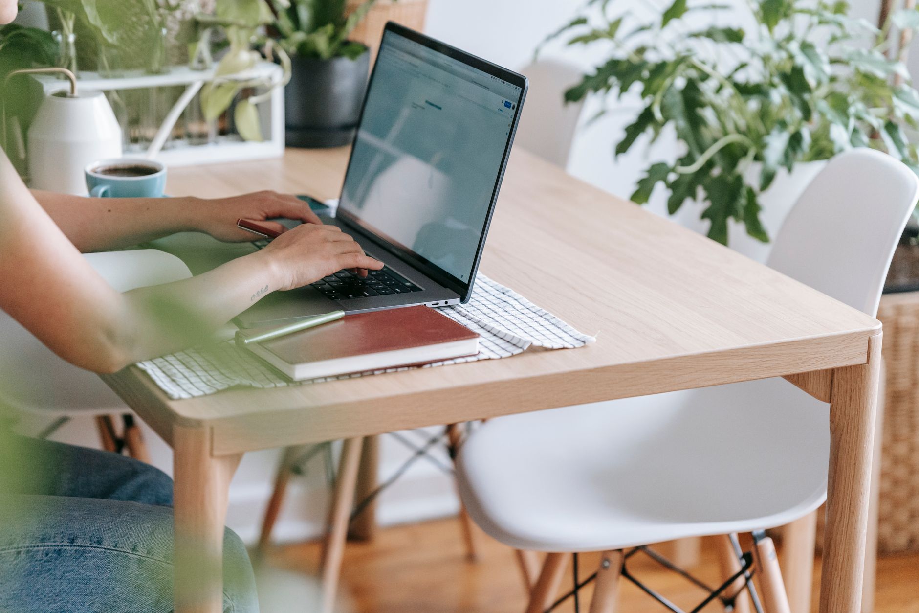 Foco vs Todoist: The Best Todoist Alternative for Freelancers with Multiple Jobs and Time Zones