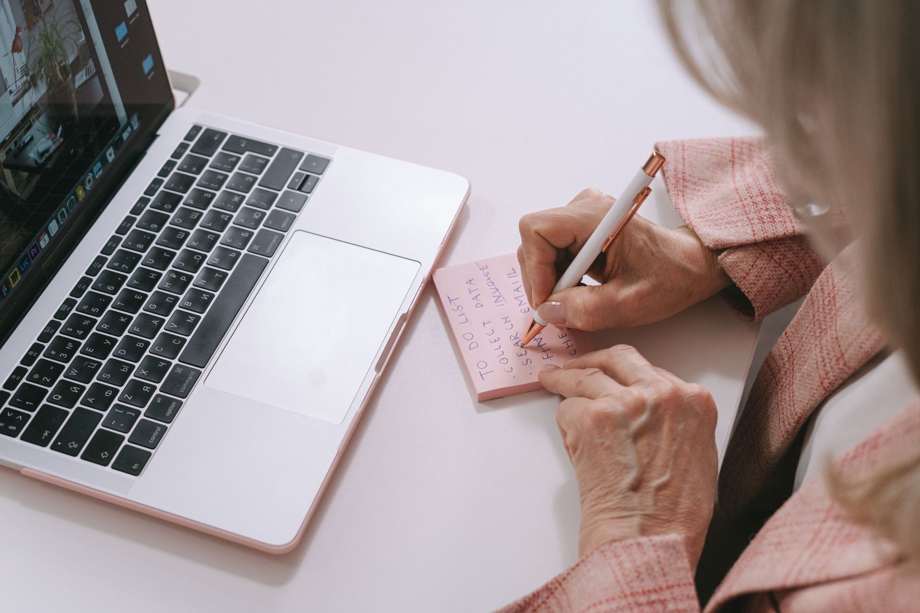 How to Adapt the Two-Minute Rule When Working with Multiple Clients and Constant Interruptions