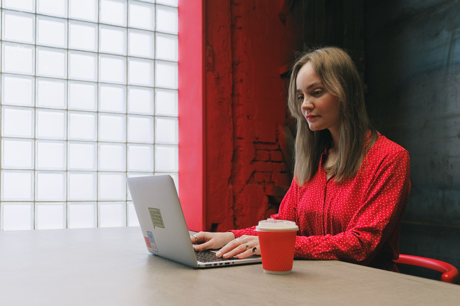 GitHub and Jira tasks in one place without switching apps: a practical guide to avoid losing context