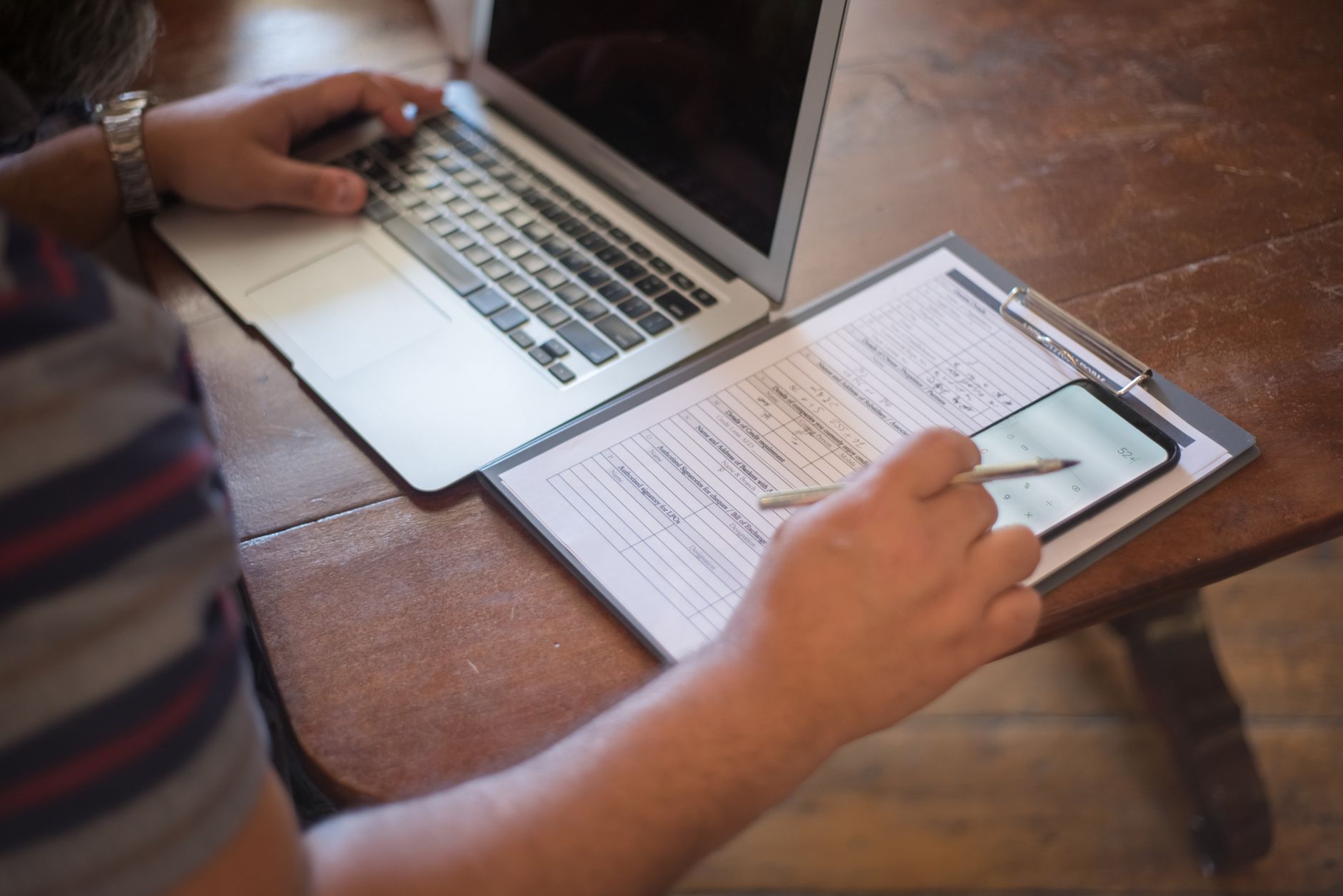 How to Implement a Weekly Review System for Multiple Jobs Without Losing Important Details