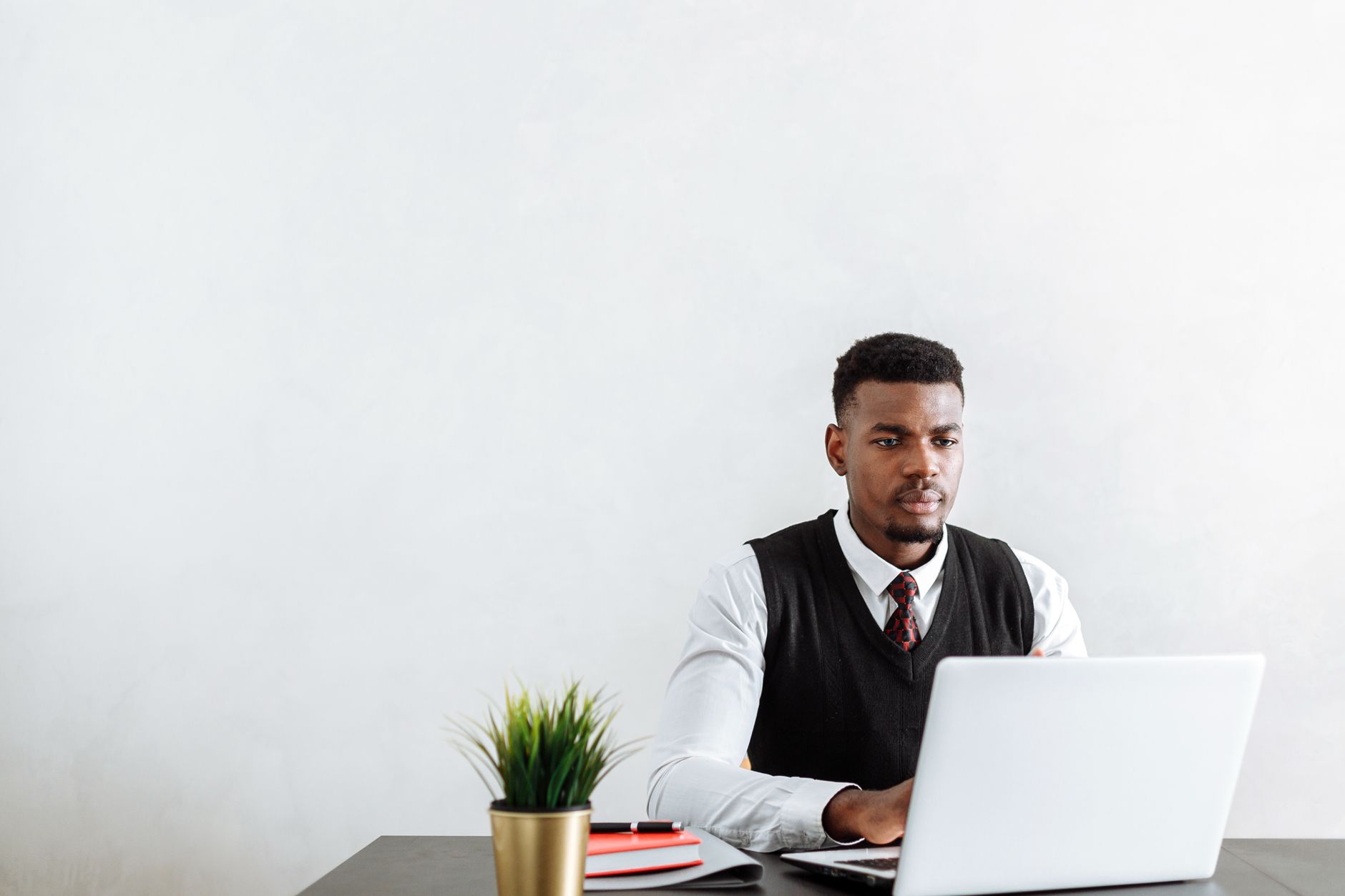 How to manage meetings with multiple clients without mixing up details: practical strategies with Foco