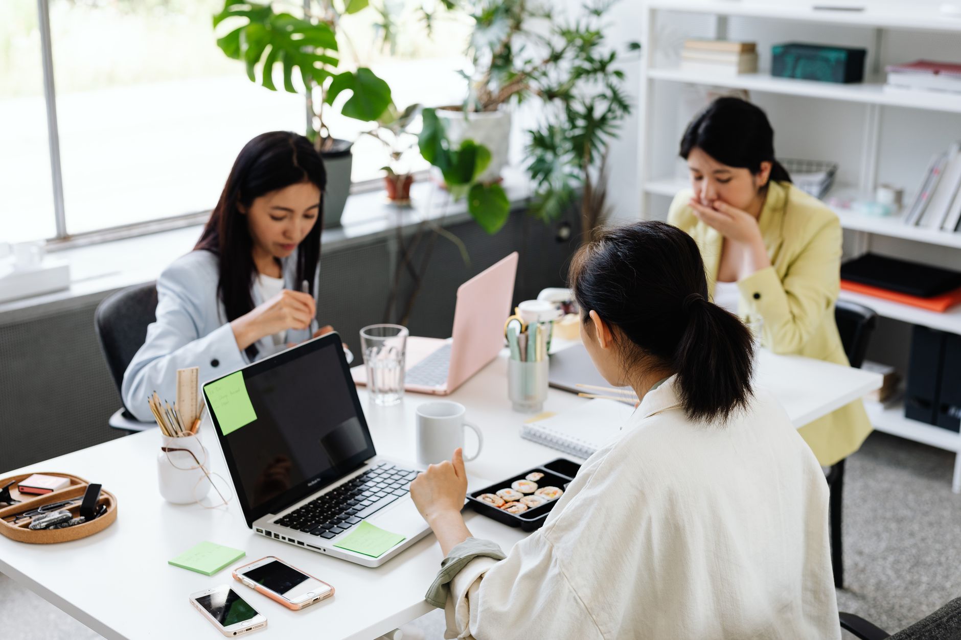How to manage meetings with multiple clients without mixing up details: practical strategies with Foco