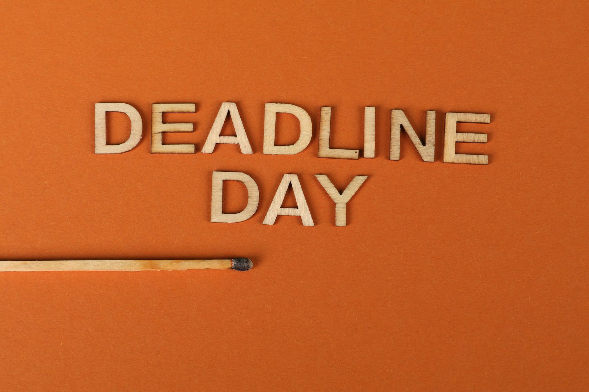 Email with a highlighted deadline, ready to be forwarded to Foco