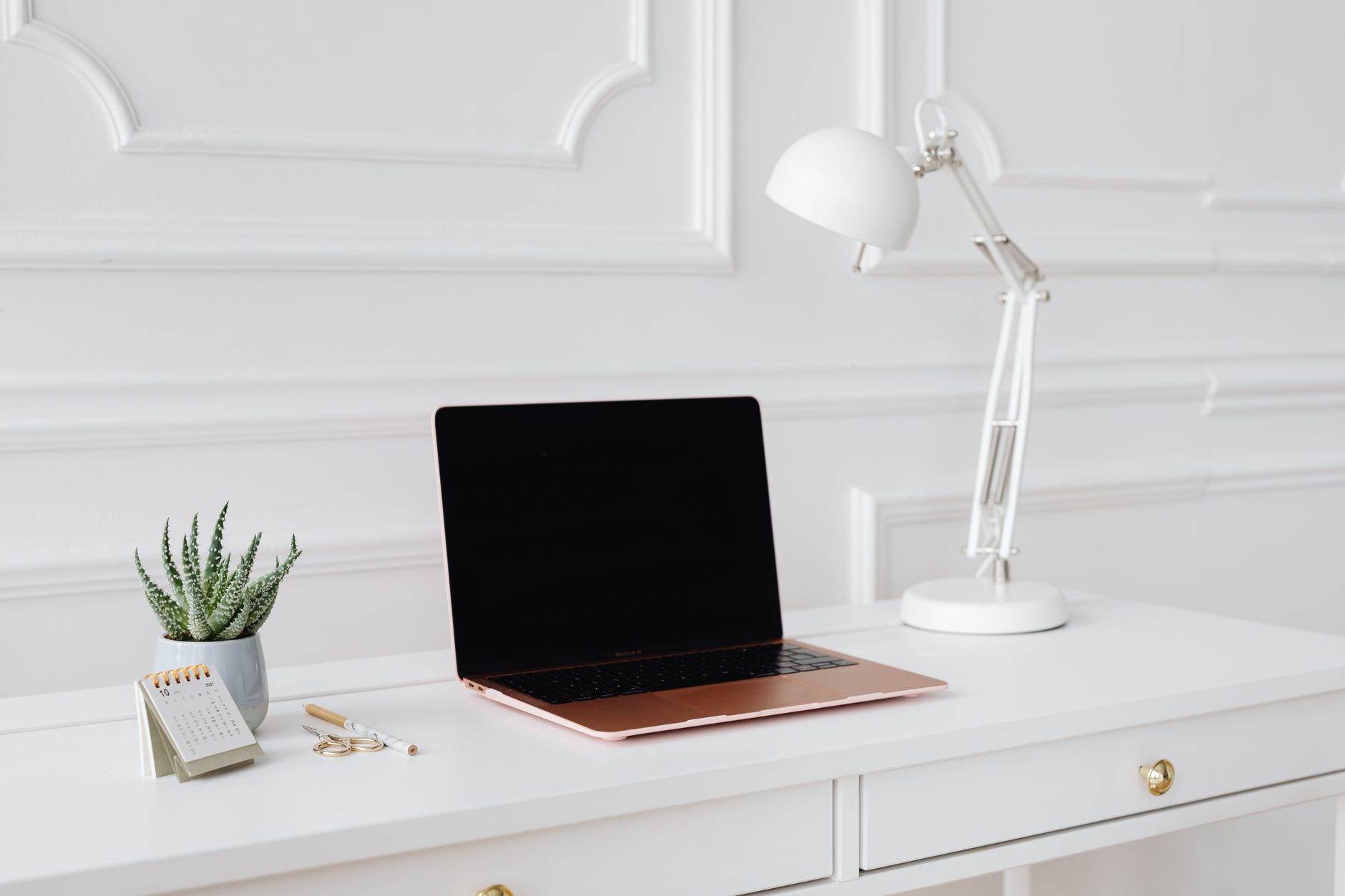 How to Use Eat the Frog for Multiple Jobs: A Practical Guide to Prioritizing Hard Tasks and Beating Procrastination