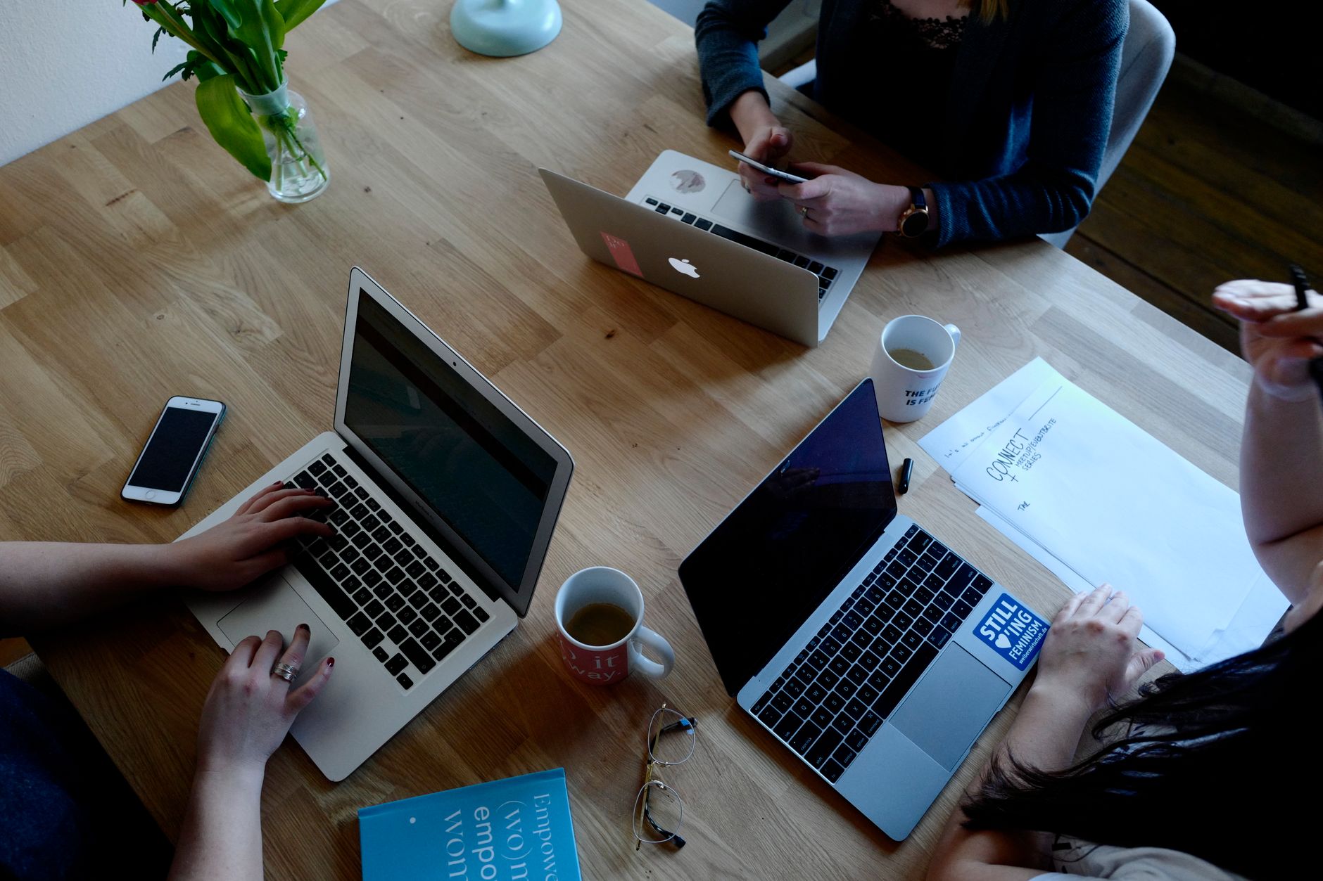 The 5-Second Rule for Procrastination: How to Act Before Your Brain Sabotages You (Even with Multiple Jobs)