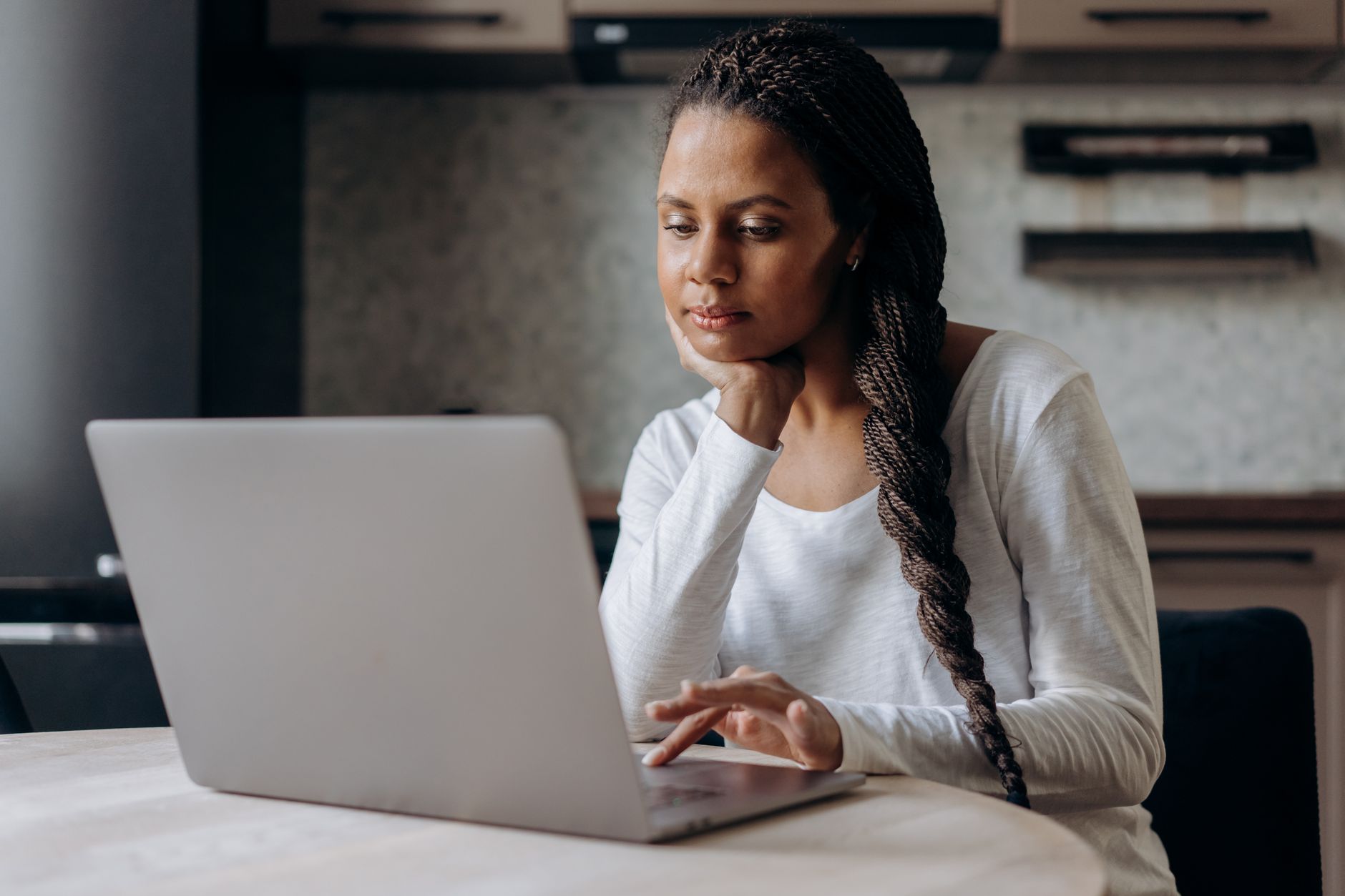 How to Use the 5-Second Rule to Stop Procrastinating and Take Control of Your Work Responsibilities
