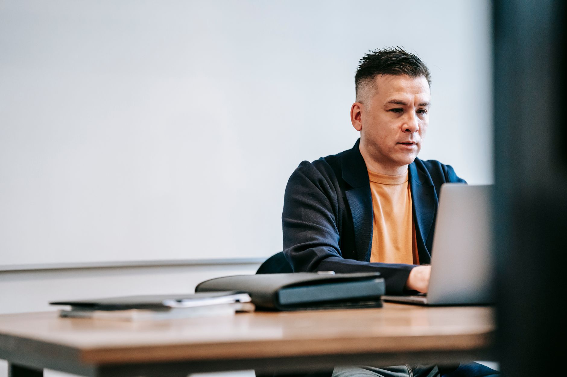 How to convert emails into tasks without copy-paste: a practical guide to improve productivity