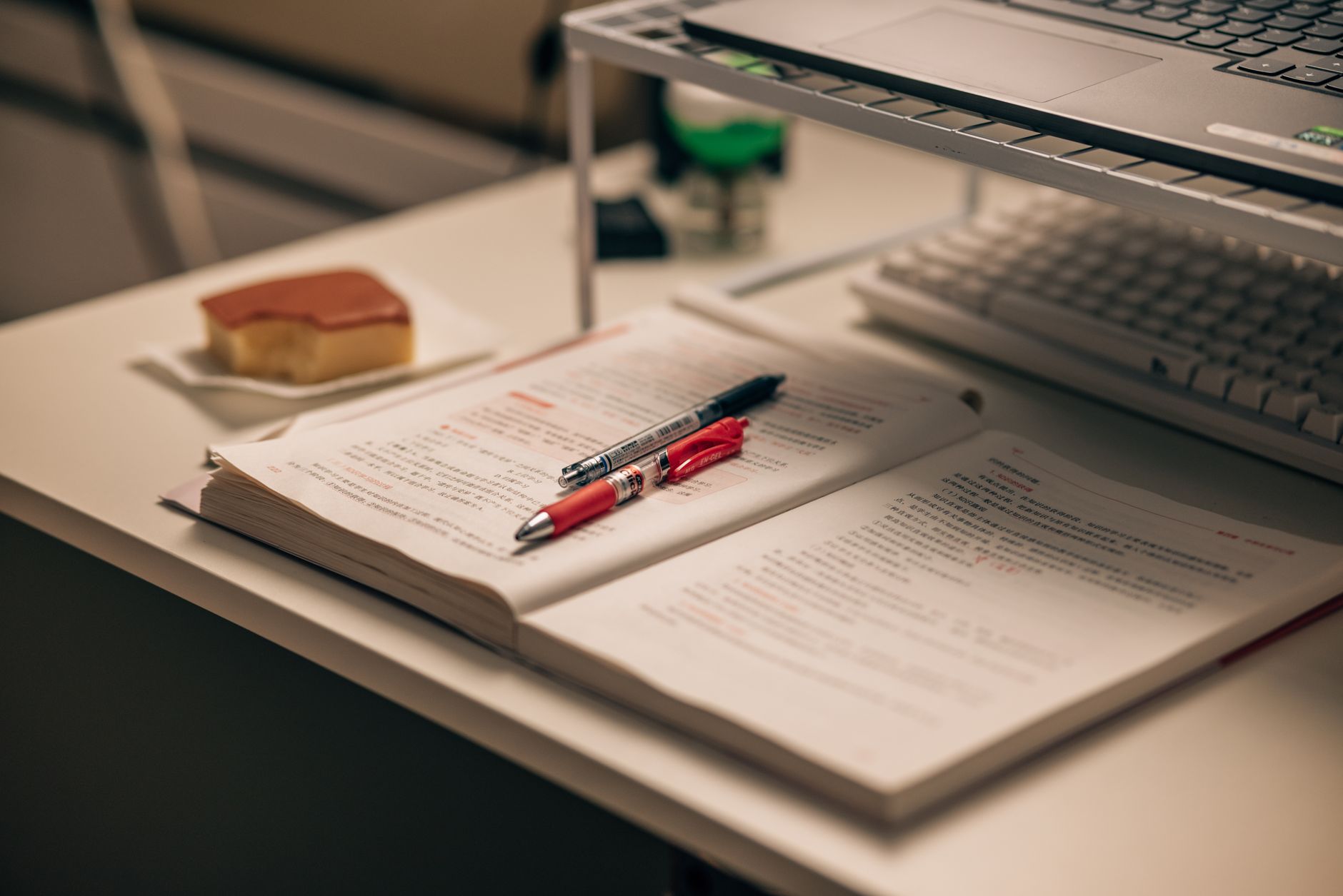 Cómo implementar el método 90 minutos para estudiar y trabajar sin quemarse: ciclos de concentración profunda basados en ritmos ultradianos