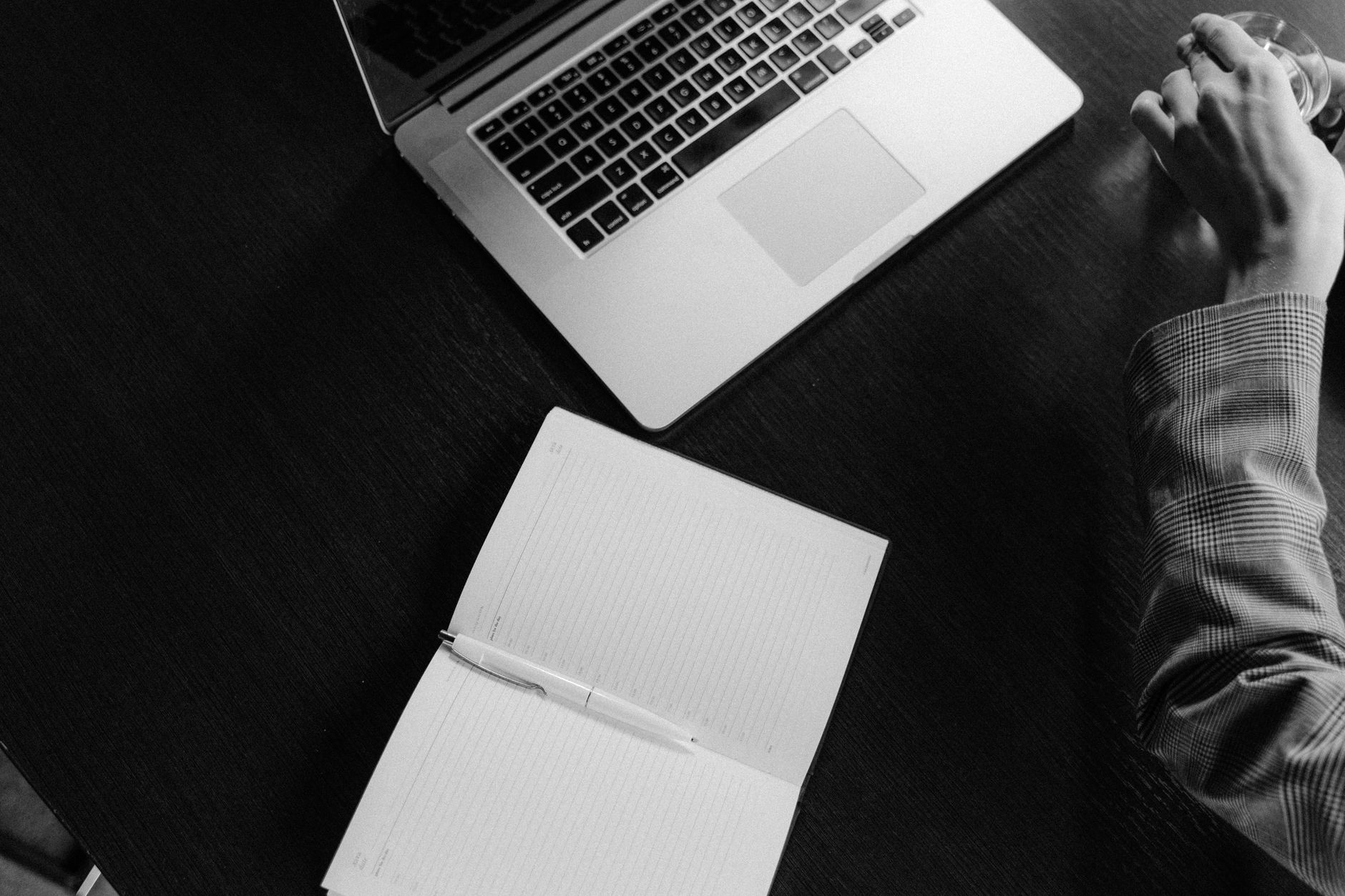 The 90-Minute Technique: How to Work in High-Concentration Blocks to Manage Multiple Projects Without Burnout