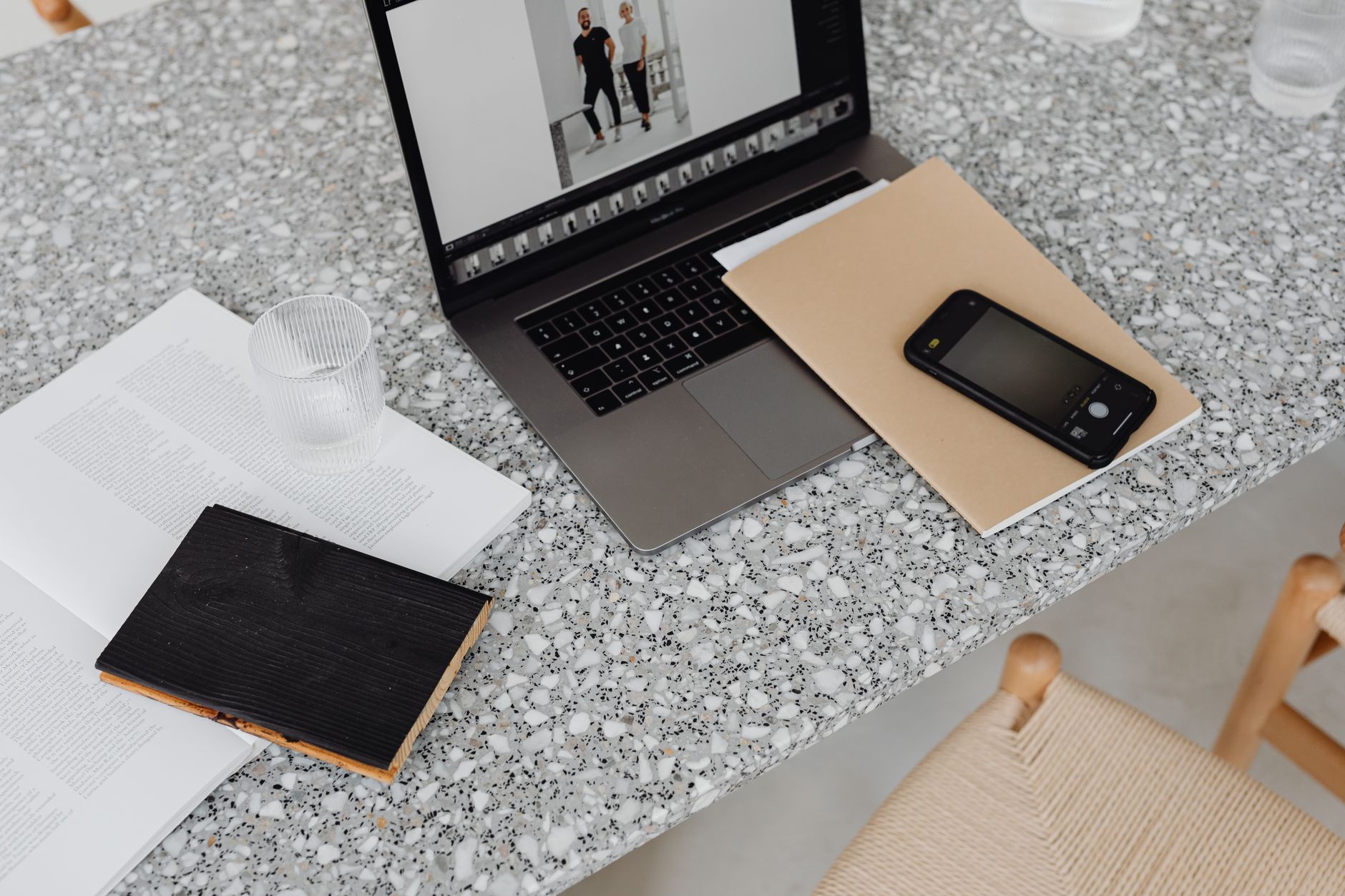 Time Blocking for Freelancers with Multiple Clients: How to Assign Thematic Blocks Without Overlaps