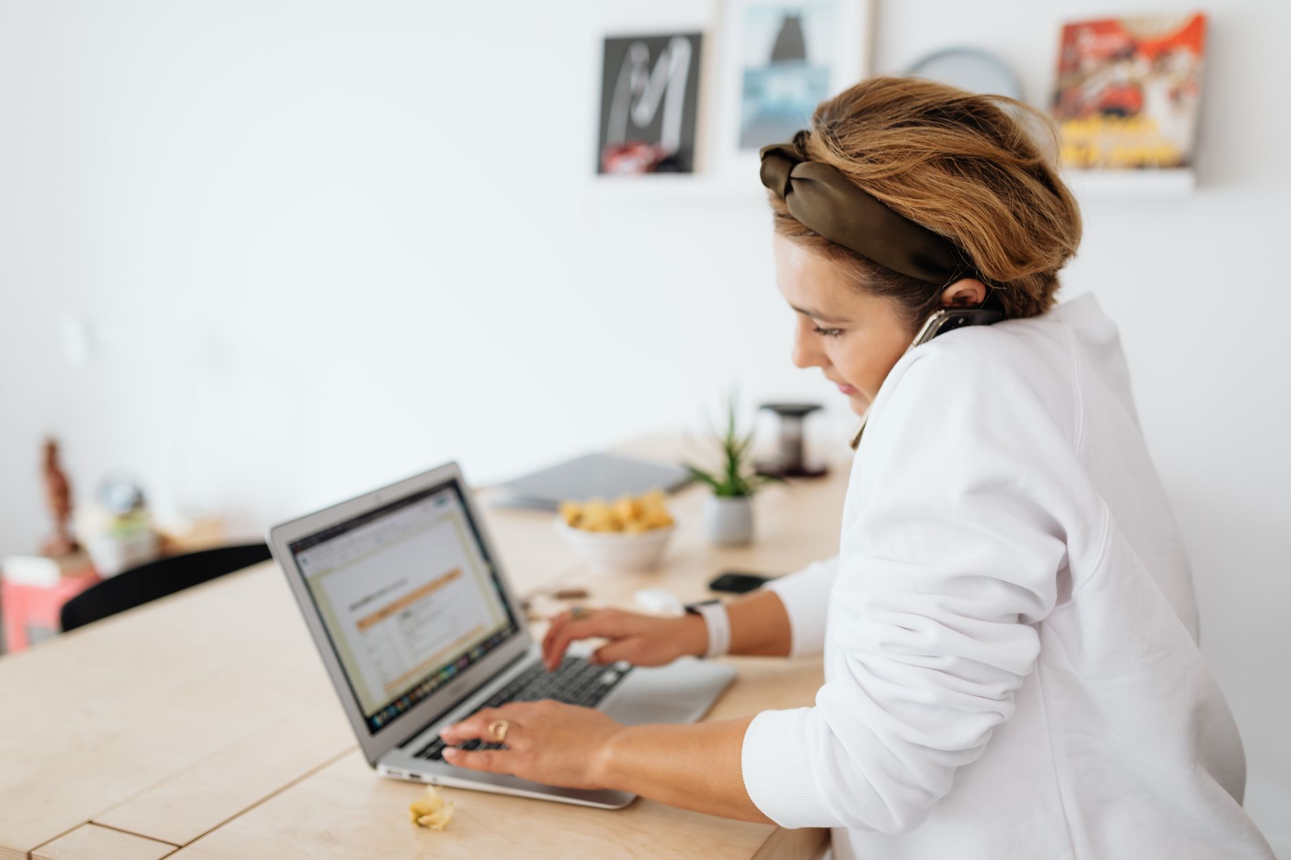 Time Blocks for Freelancers with Clients in Different Time Zones: How to Avoid Overlaps and Respect Global Deadlines